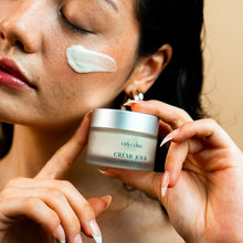 Crème Visage Anti-Rides Jour CBD - trycome.fr | CBD de haute qualité